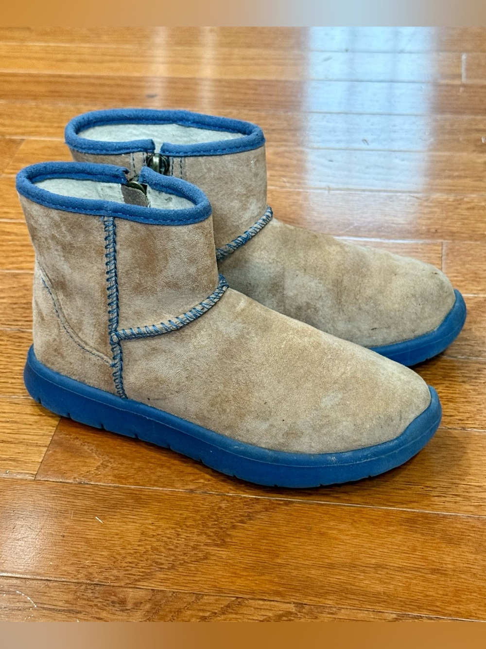 UGG Australia Kids 12 Boys Girls Breaker Suede Boots Zip 1008154K Ankle Booties